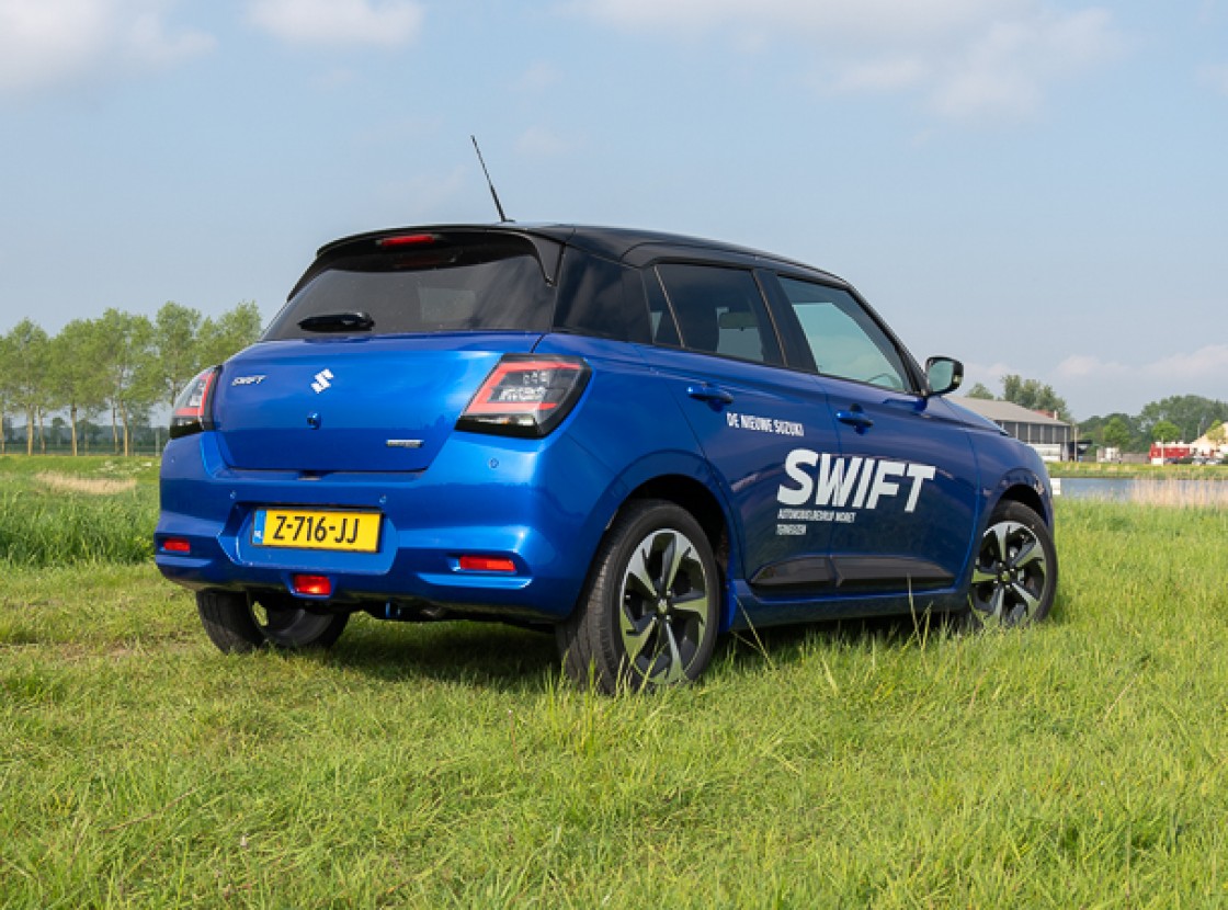 Suzuki Swift-18.jpg