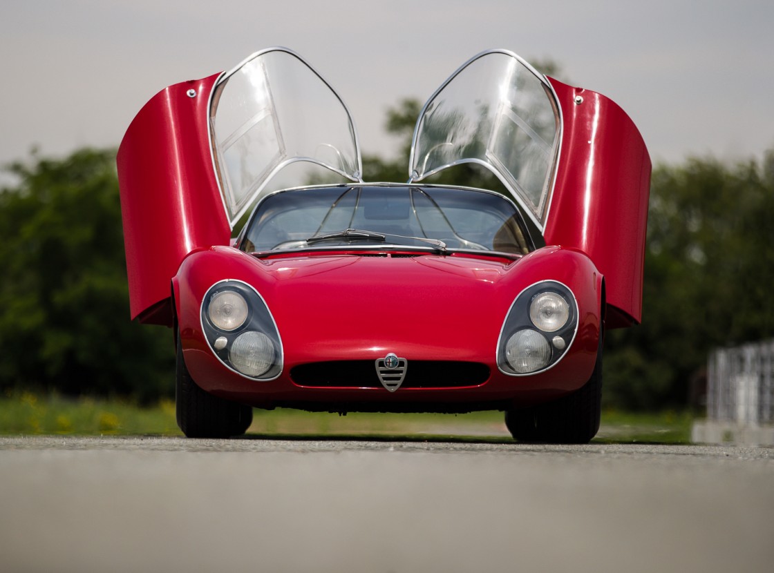 Alfa Romeo 33 Stradale-1.jpg