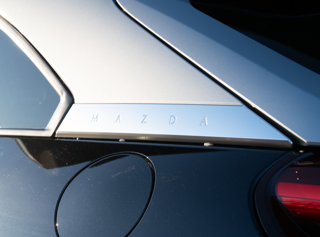 Mazda MX 30-7.jpg