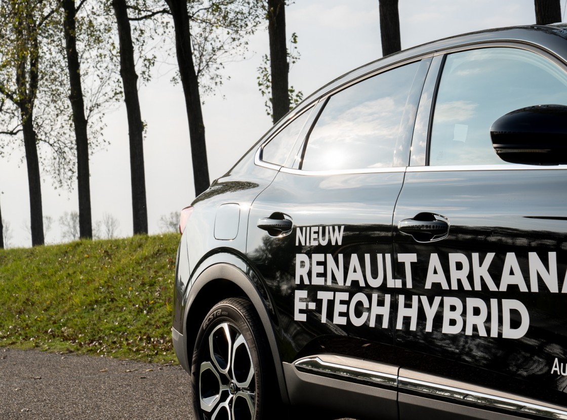 Renault Arkana-15.jpg