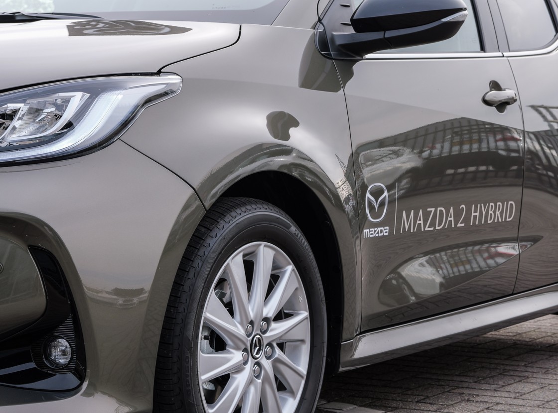 Mazda 2 Hybrid-4.jpg