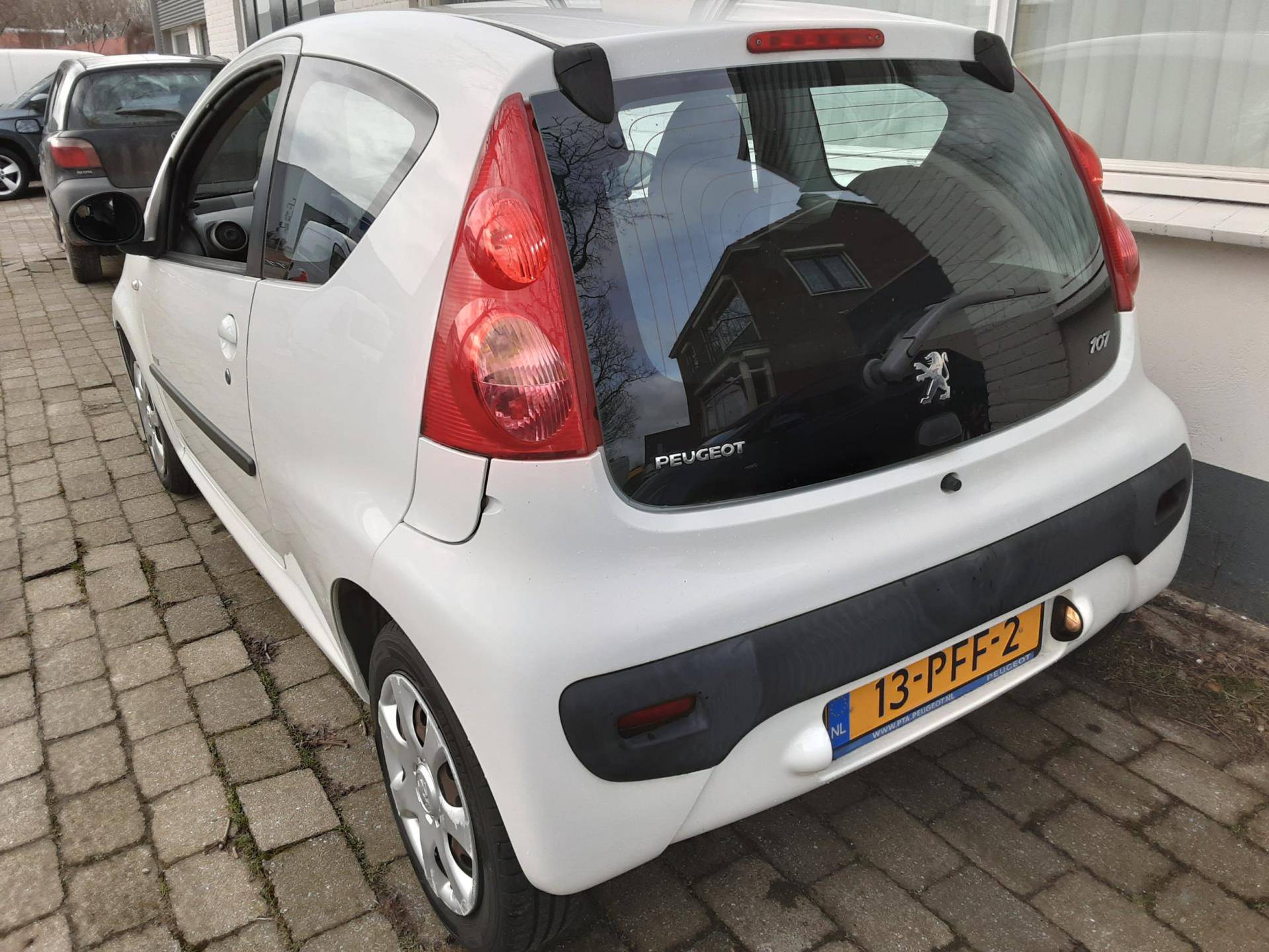 Peugeot 107