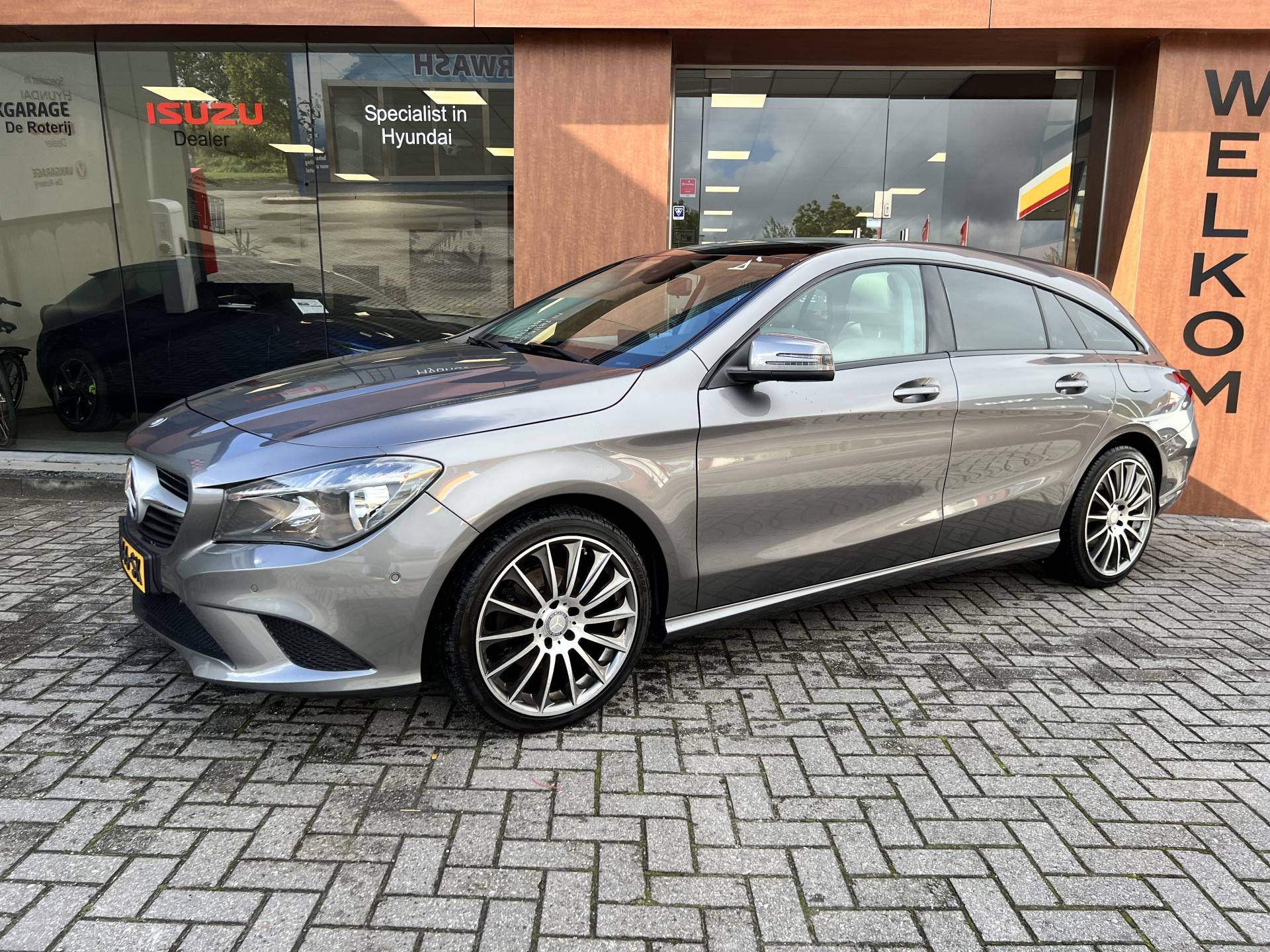 Mercedes-Benz CLA