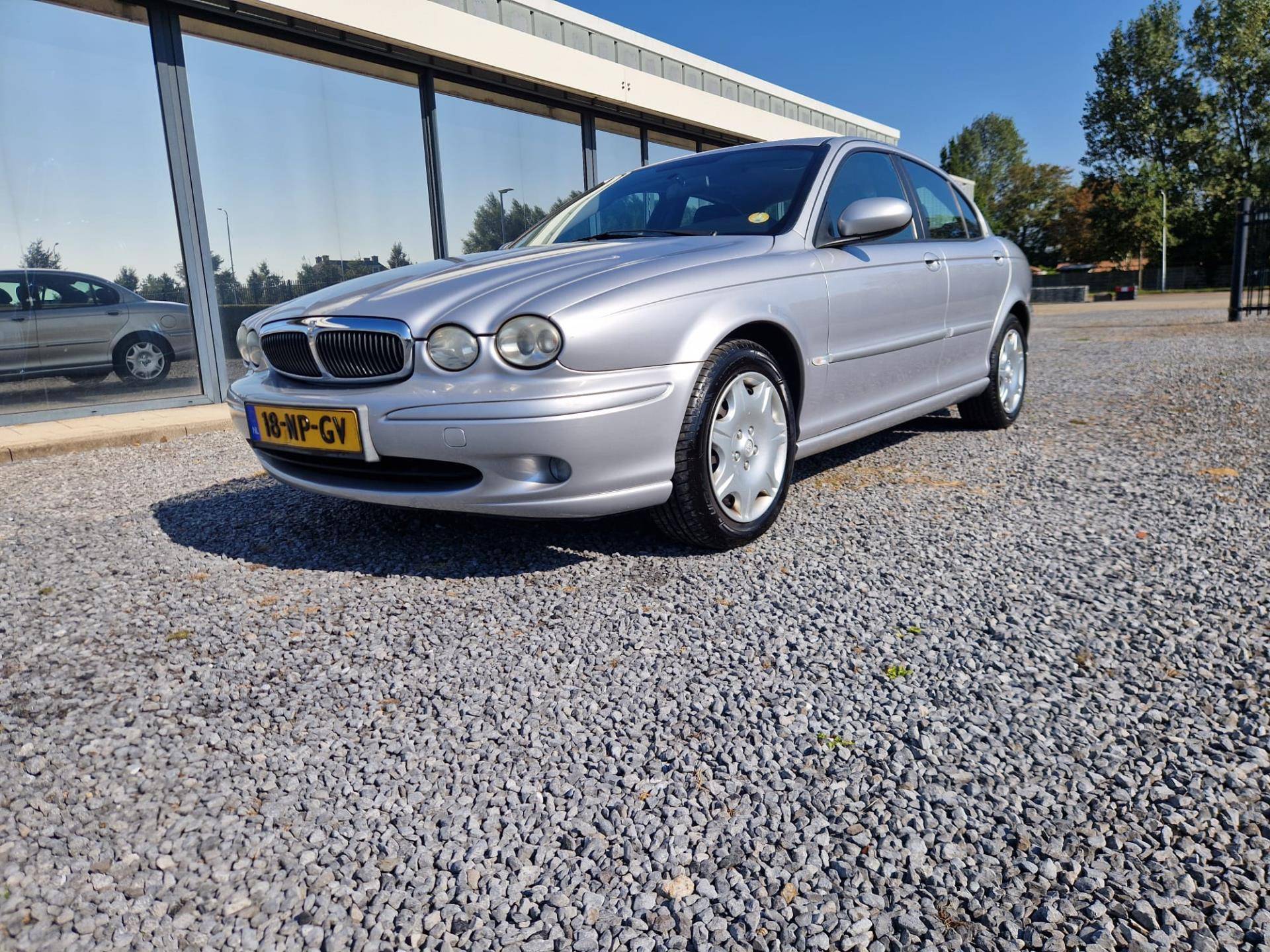 Jaguar X-Type