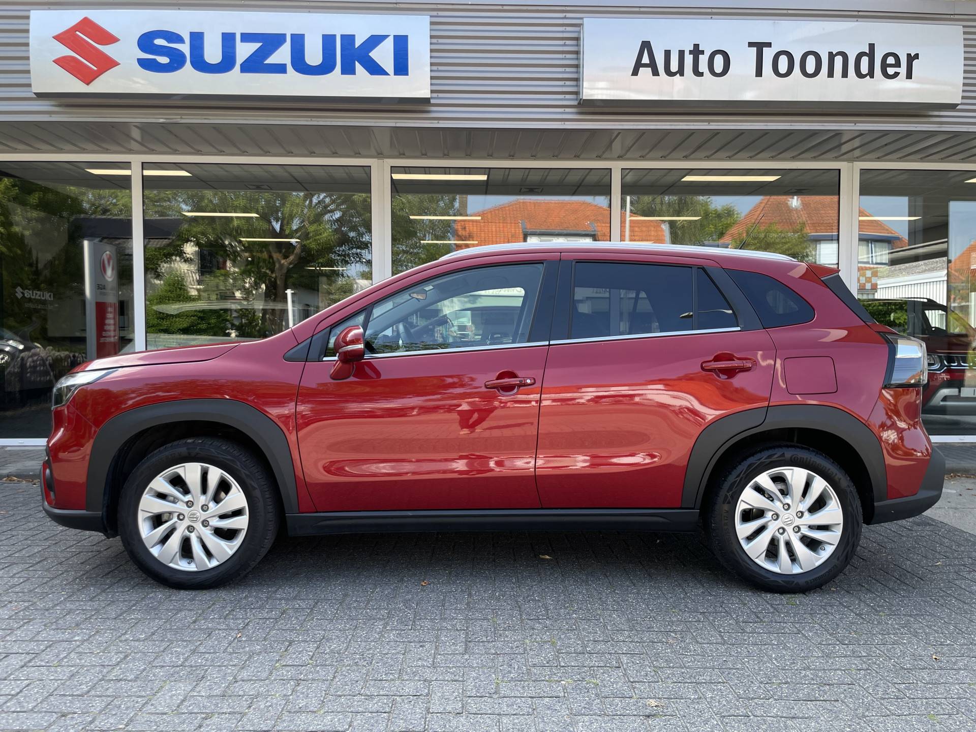 Suzuki S-Cross