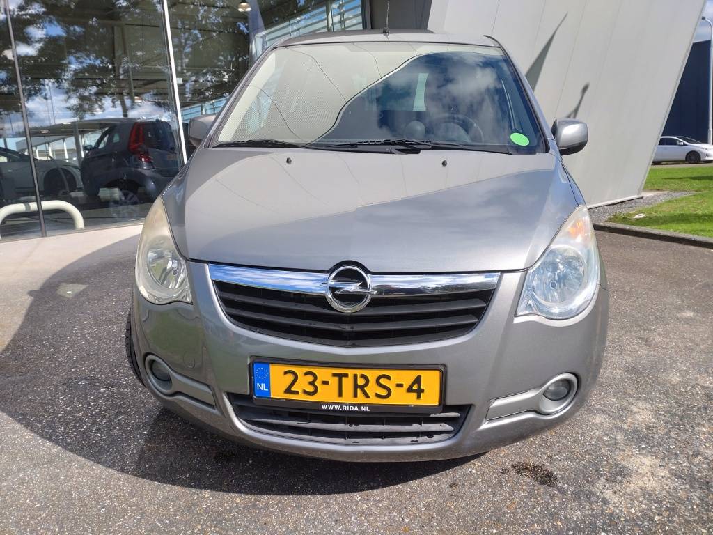 Opel Agila