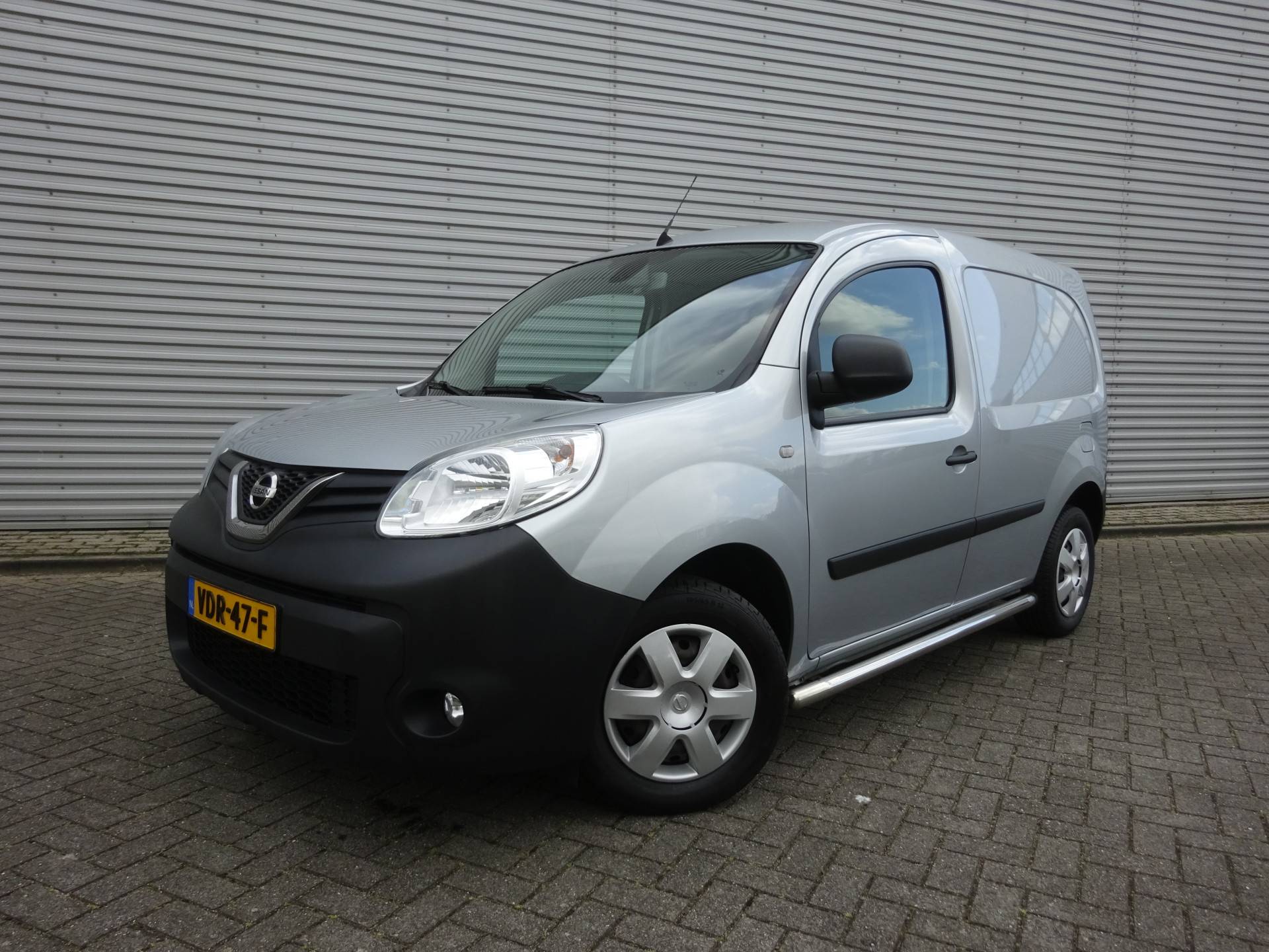 Nissan NV250