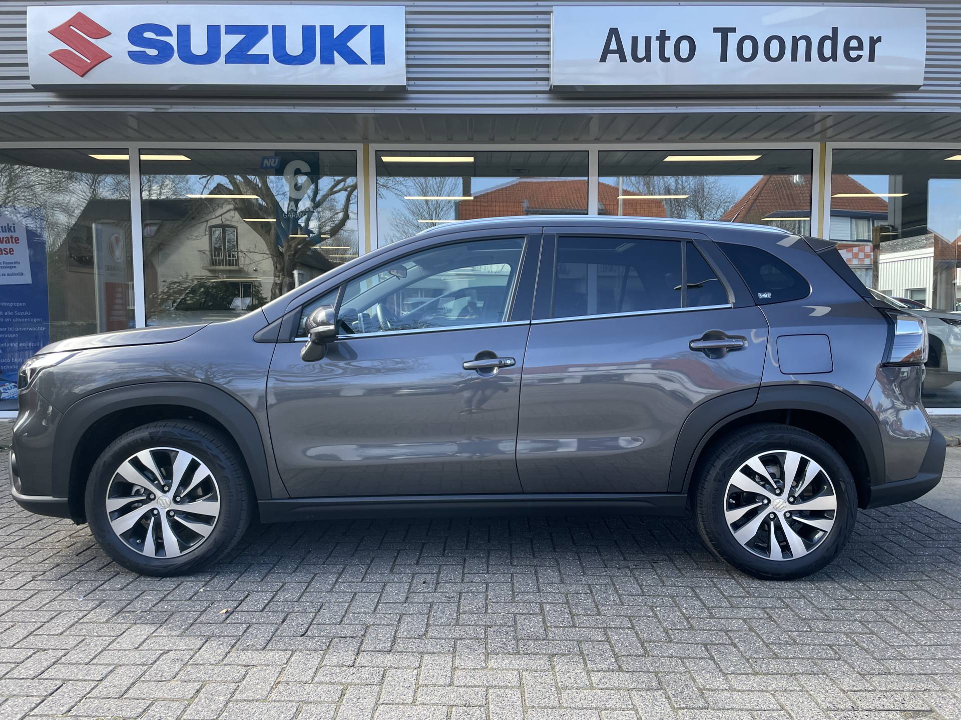 Suzuki S-Cross