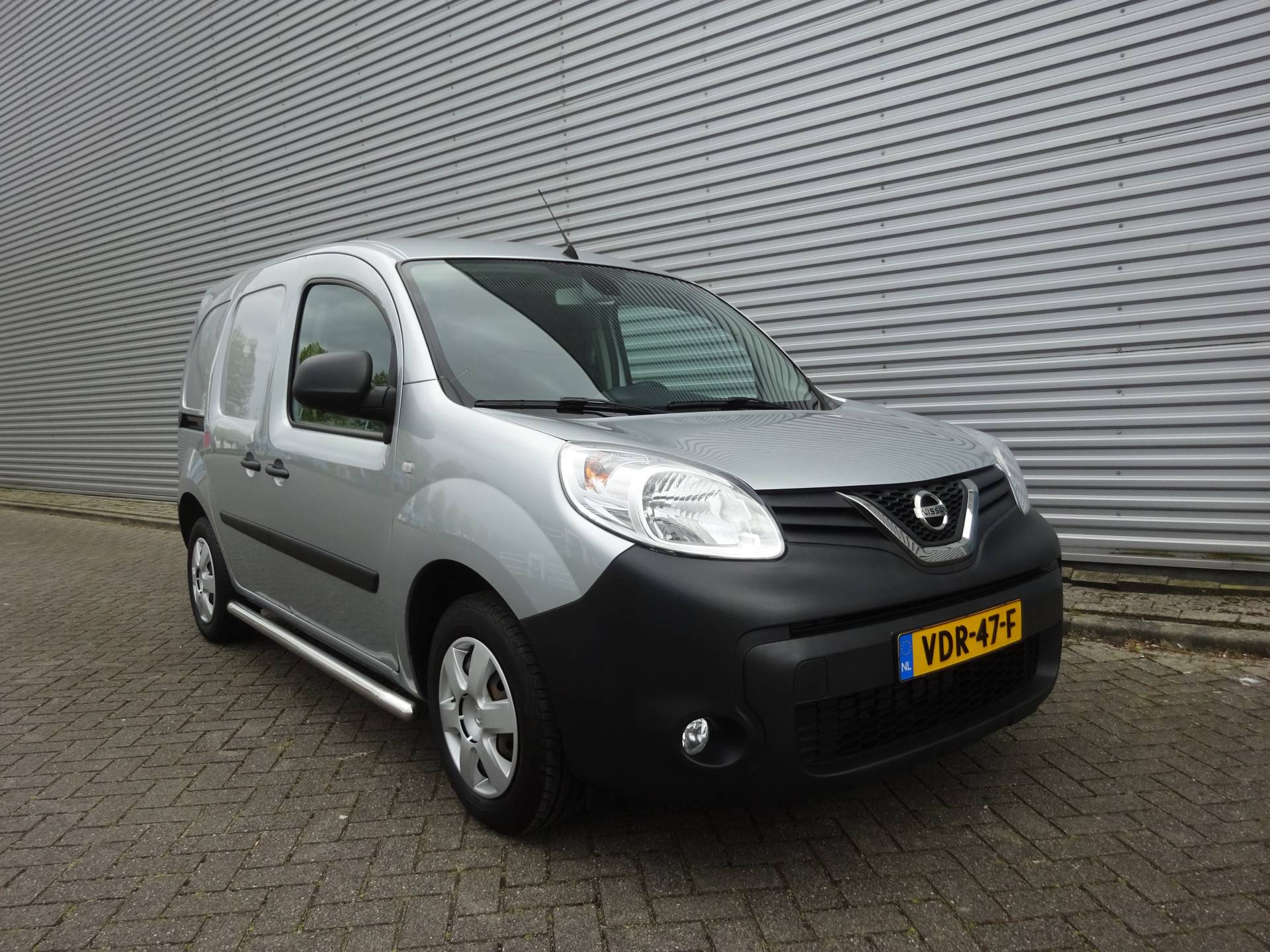 Nissan NV250