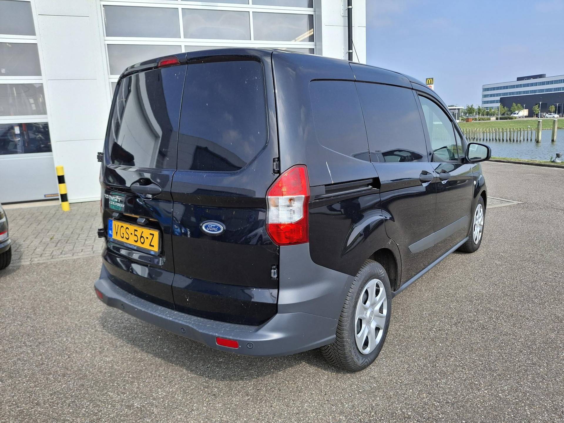 Ford Transit Courier