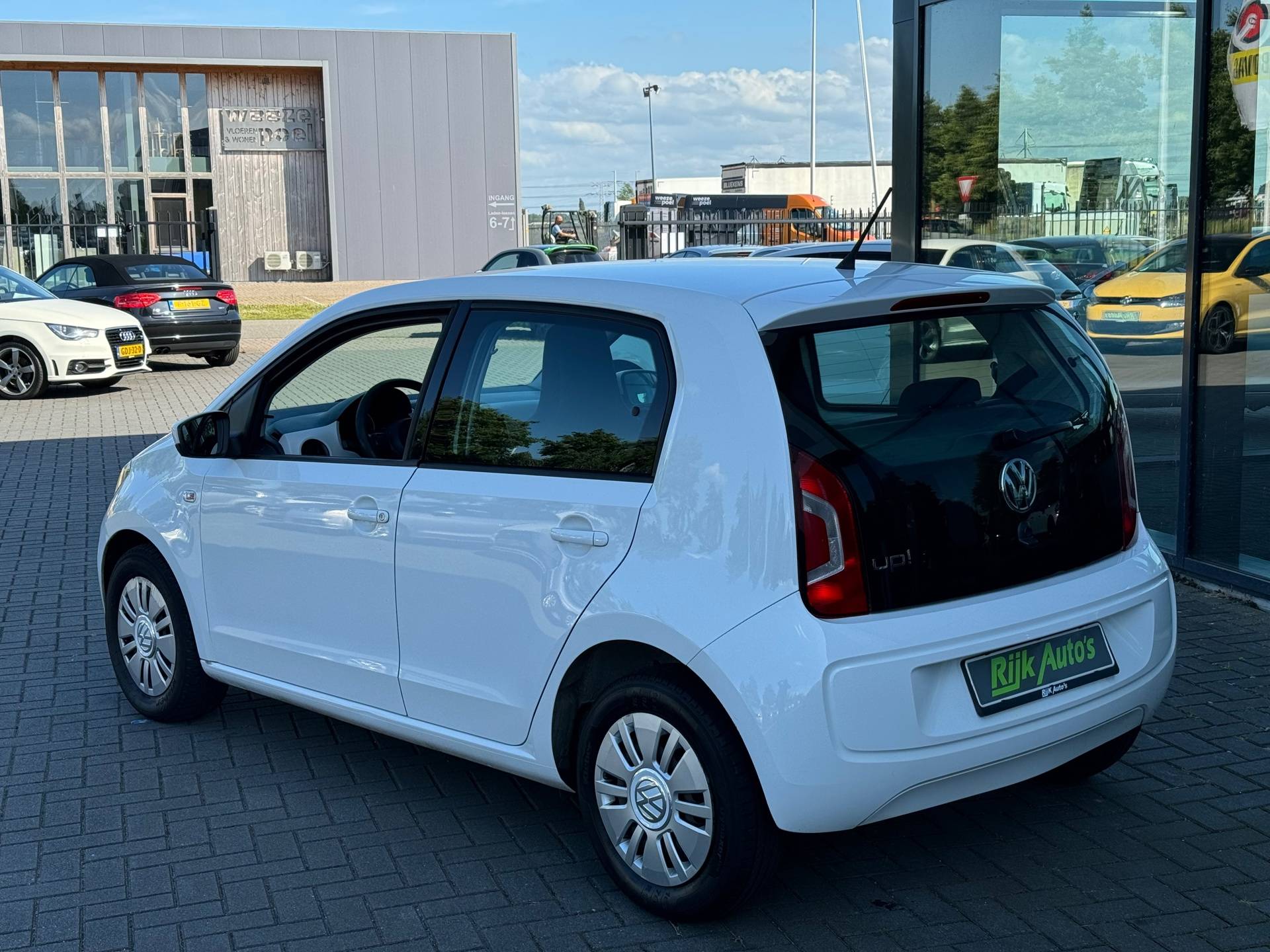 Volkswagen up!