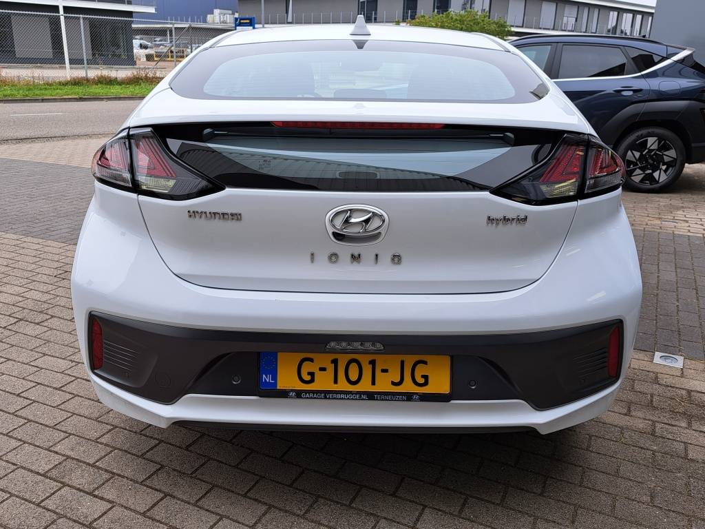 Hyundai IONIQ