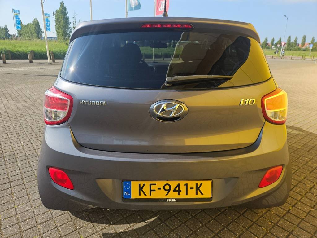 Hyundai i10