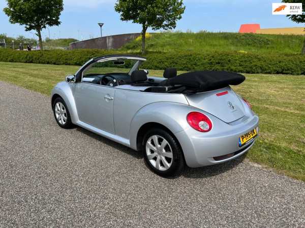 Volkswagen New Beetle