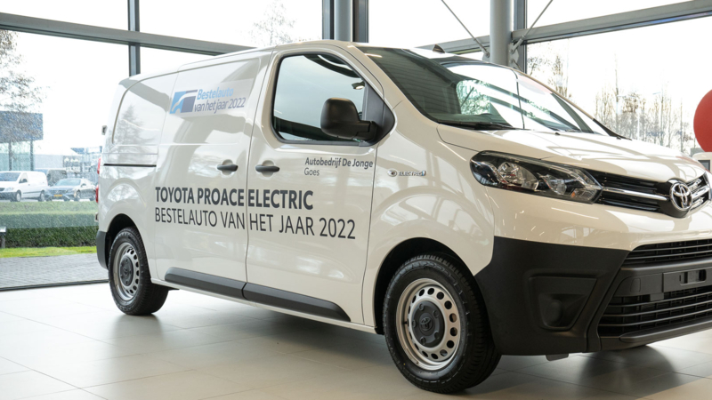 Toyota Proace Electric Worker