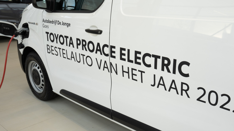 Toyota Proace Electric Worker