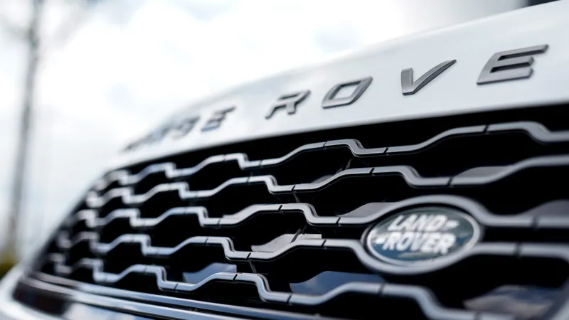 AutoZeelandtest de Range Rover Sport P400e HSE Dynamic