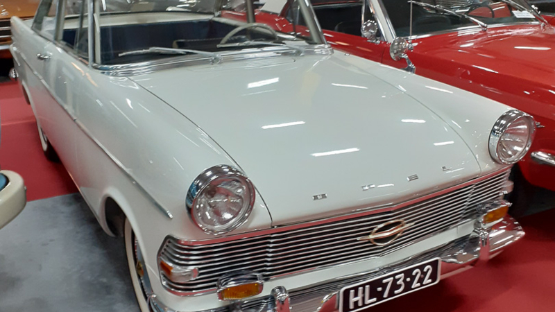 Eerste Nederlandse OPEL Automuseum in Tijnje