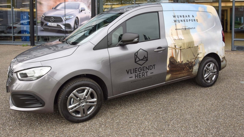 ‘t Viegendt Hert en de nieuwe Mercedes-Benz Citan