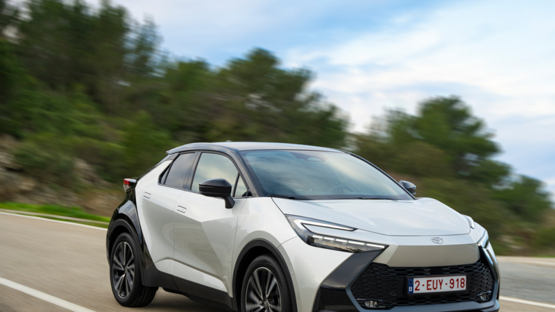 Toyota introduceert de Toyota C-HR Plug-in Hybrid 220