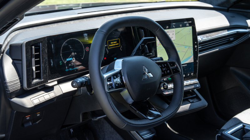 AutoZeeland rijdt de Mitsubishi Eclipse Cross 87 kWh