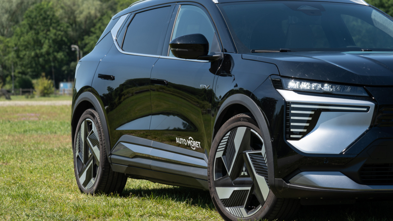 AutoZeeland rijdt de Mitsubishi Eclipse Cross 87 kWh