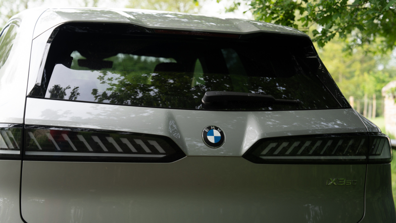 AutoZeelandtest van de BMW iX3 50 xDrive