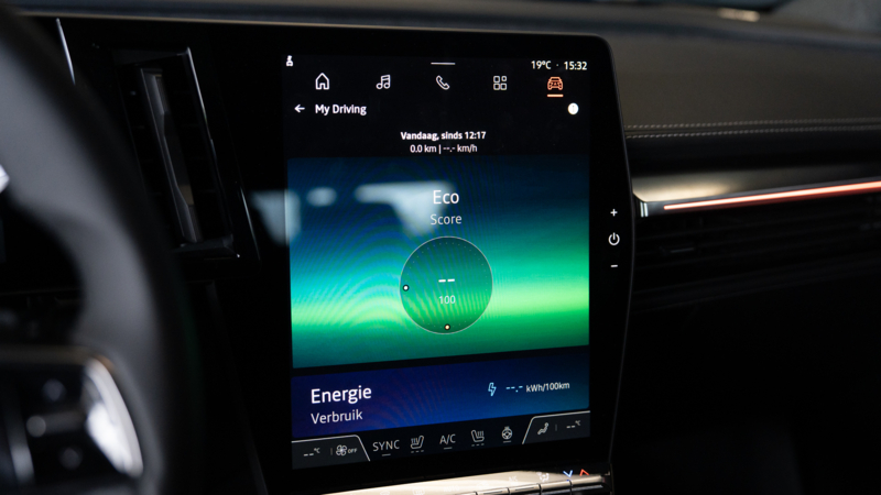 Nieuwe Mitsubishi Eclipse Cross en Grandis geïntroduceerd bij Auto Moret in Terneuzen