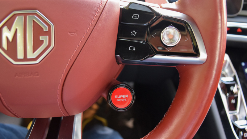 AutoZeelandtest van de MG Cyberster GT