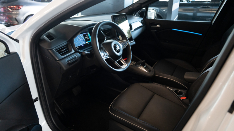 Nieuwe Mitsubishi Eclipse Cross en Grandis geïntroduceerd bij Auto Moret in Terneuzen