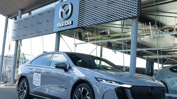 AutoZeelandtest van de Mazda 6e Takumi Plus Long Range