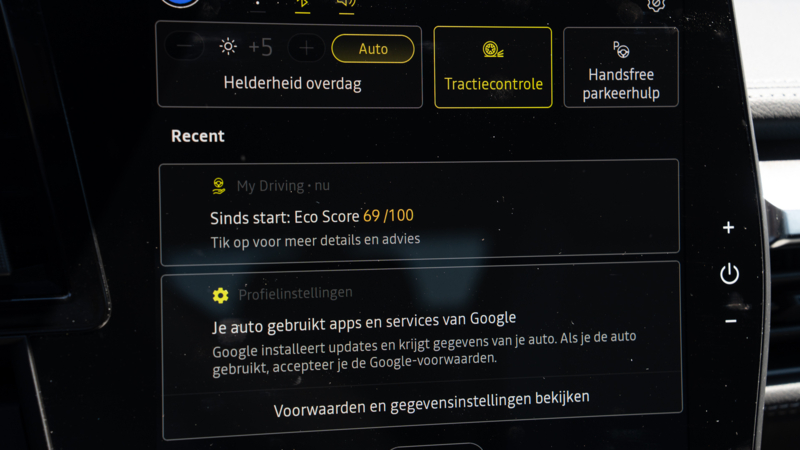 AutoZeeland rijdt de Mitsubishi Eclipse Cross 87 kWh