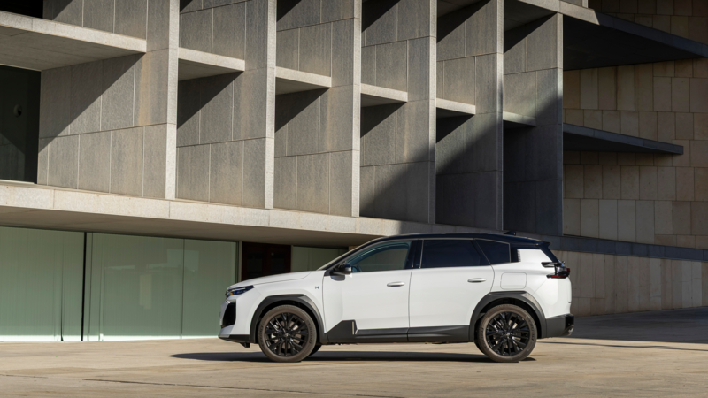De Citroën C5 Aircross Plug-in Hybrid levert voortaan 165 kW (225 pk)