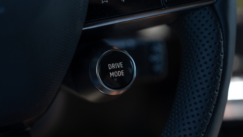 AutoZeeland rijdt de Mitsubishi Eclipse Cross 87 kWh