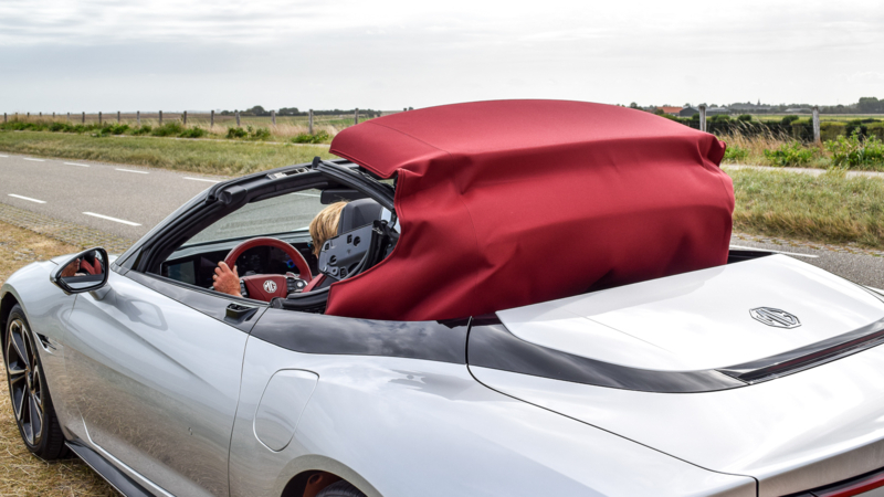 AutoZeelandtest van de MG Cyberster GT