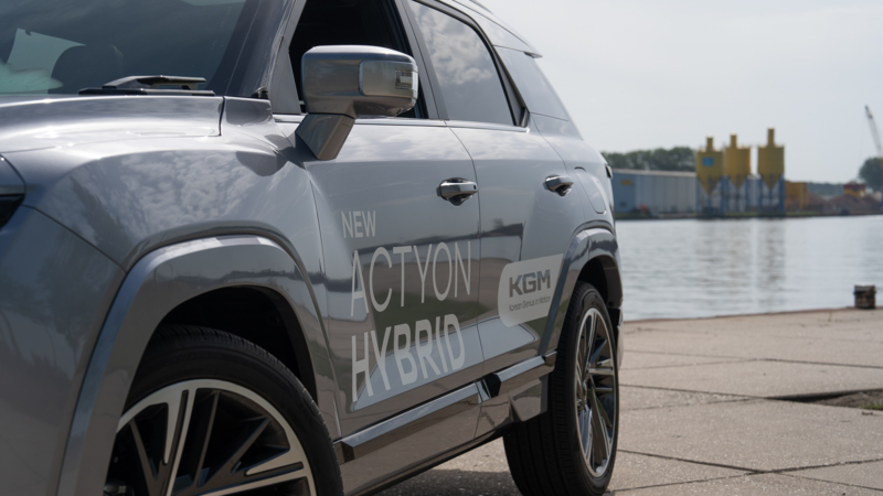 AutoZeeland rijdt de KGM Actyon Hybrid