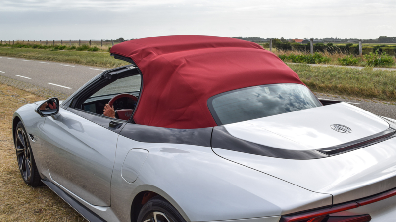 AutoZeelandtest van de MG Cyberster GT
