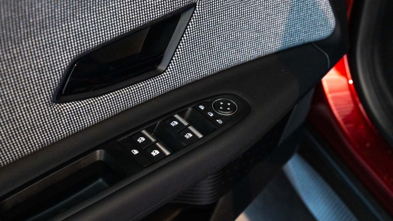 AutoZeelandtest van de Renault 4 E-Tech Electric 150 pk Comfort Range