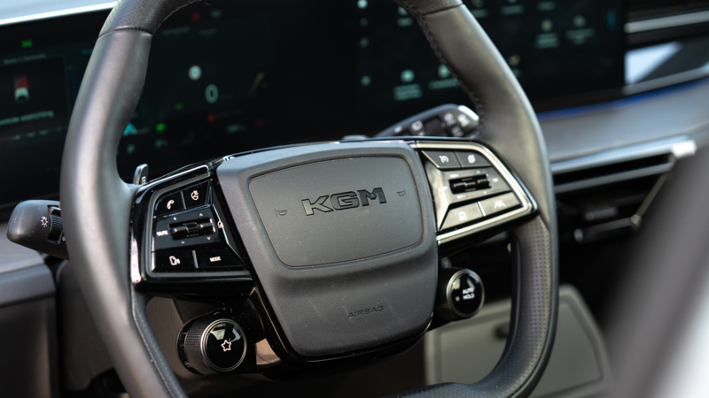 AutoZeeland rijdt de KGM Actyon Hybrid
