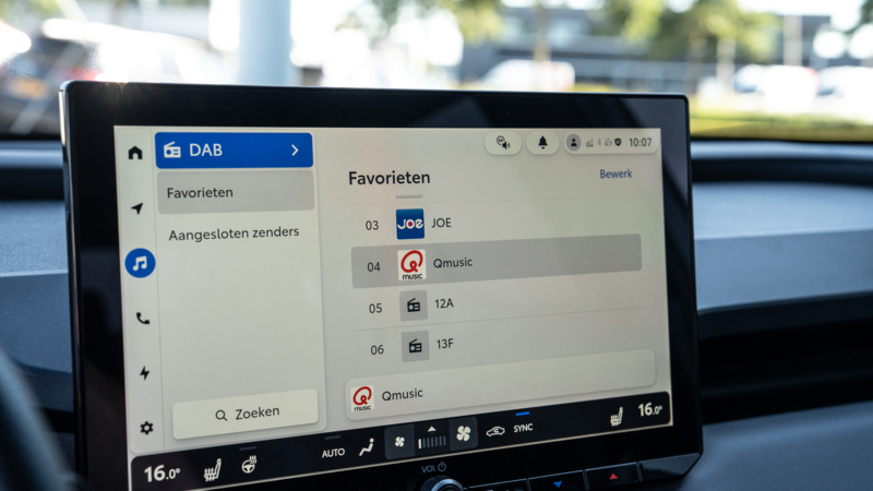 AutoZeelandtest van de Toyota RAV4 GR Plug-In-Hybrid 300 Sport