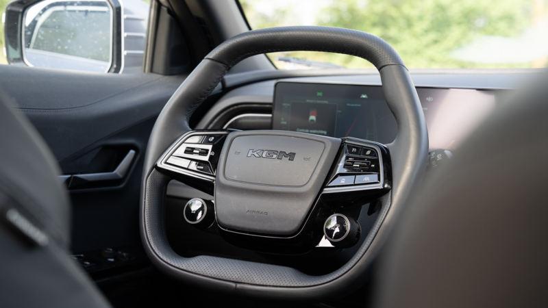 AutoZeeland rijdt de KGM Actyon Hybrid