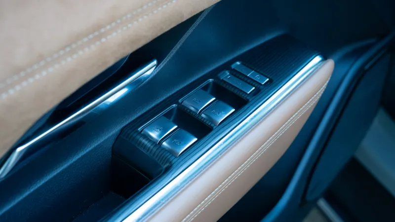 AutoZeelandtest van de Mazda 6e Takumi Plus Long Range