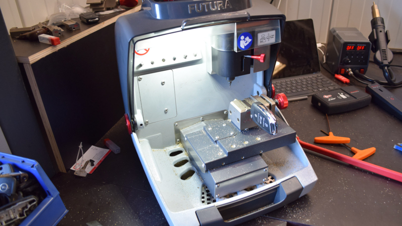 De autosleutelservice van Autobedrijf Van Weele in Krabbendijke