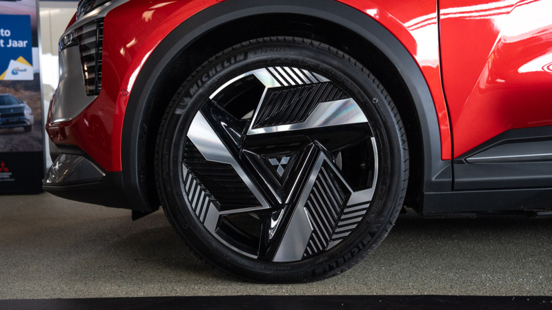 Nieuwe Mitsubishi Eclipse Cross en Grandis geïntroduceerd bij Auto Moret in Terneuzen