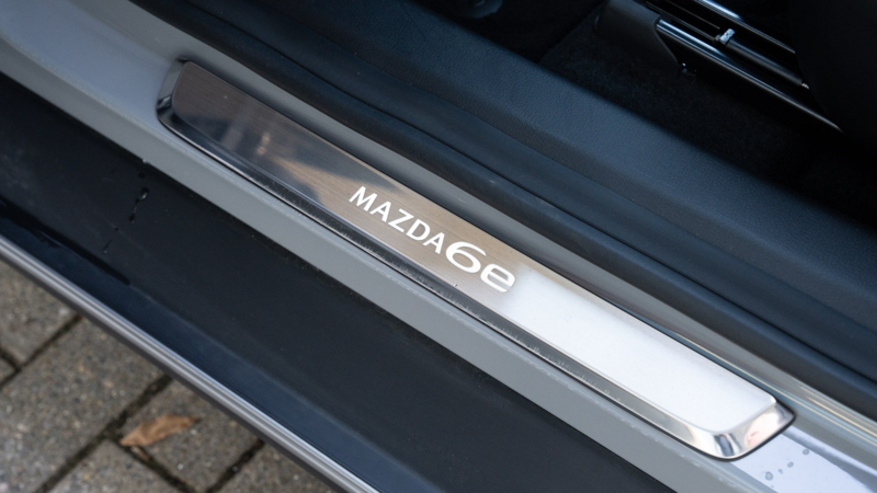 AutoZeelandtest van de Mazda 6e Takumi Plus Long Range