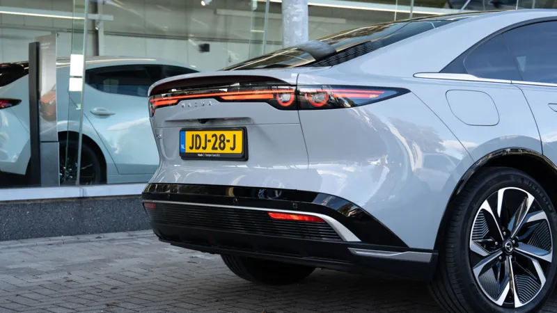 AutoZeelandtest van de Mazda 6e Takumi Plus Long Range