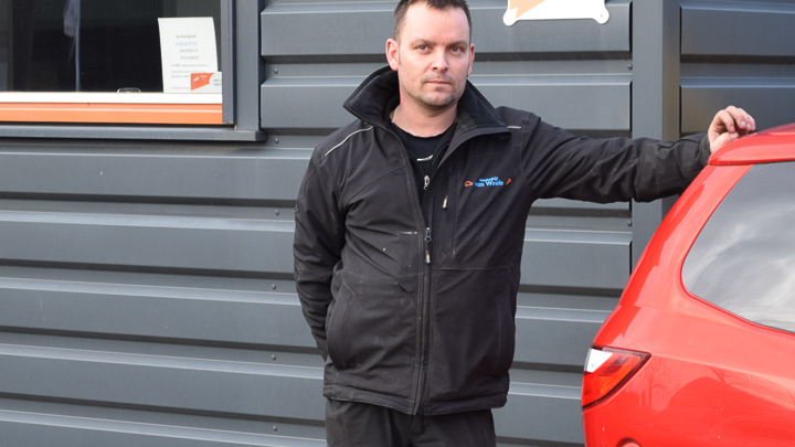 De autosleutelservice van Autobedrijf Van Weele in Krabbendijke