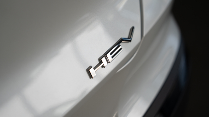 Nieuwe Mitsubishi Eclipse Cross en Grandis geïntroduceerd bij Auto Moret in Terneuzen