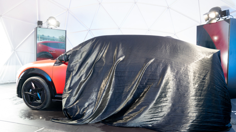 Hyundai IONIQ 3 maakt indruk tijdens onthulling bij Auto Sturm in Goes