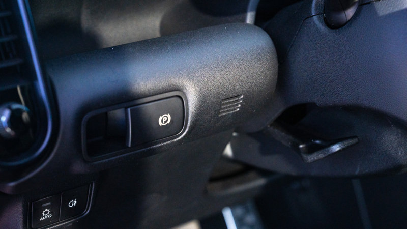 Hyundai IONIQ 3 maakt indruk tijdens onthulling bij Auto Sturm in Goes